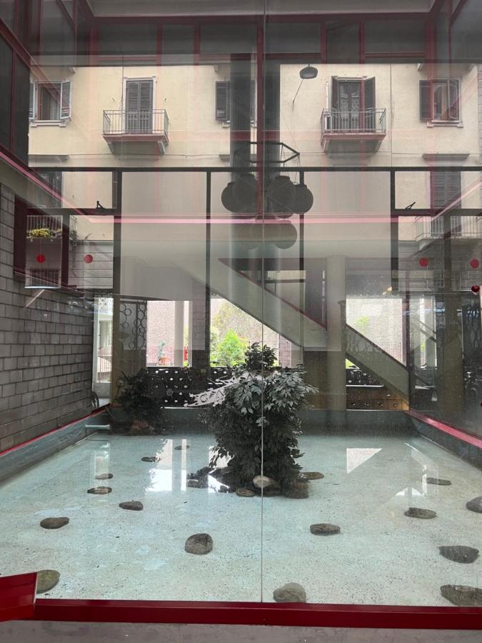 Splendido Appartamento Vicino Alla Metro Turijn Buitenkant foto